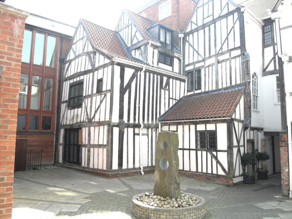 11 Talbot Court Apartment York Cameră foto